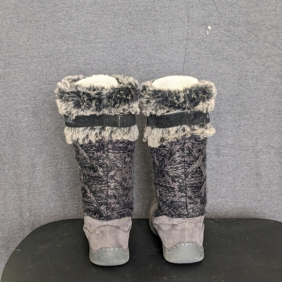 Women's size 9 Muk Luks winter boots - Picture 2 of 11